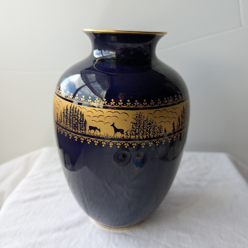 KPM Royal Porzellan Bavaria Germany Echt Cobalt Gold Forest Animal Detail Vase
